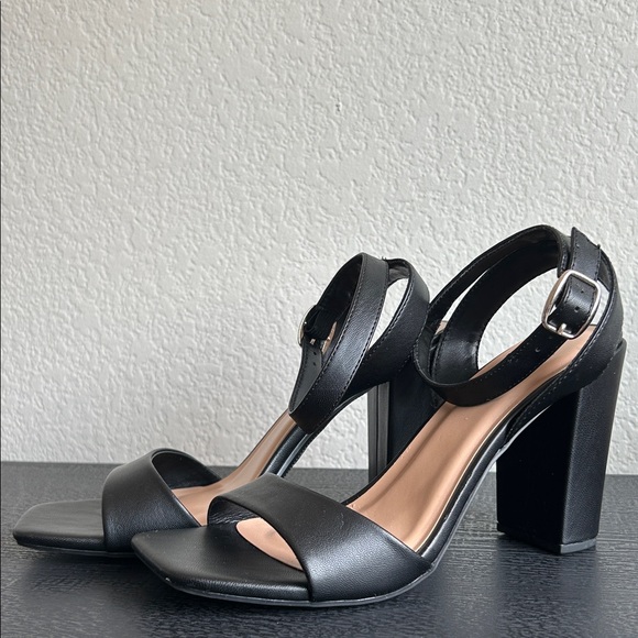 A New Day Black Heels - Picture 1 of 5